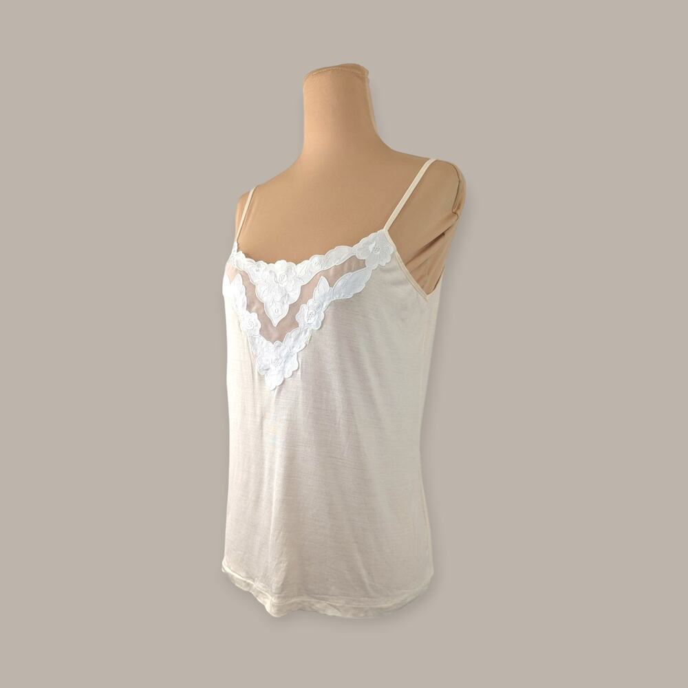 Classic Bleyle Cream Silk Camisole / 38 D / Best on US Medium 10 floral detail